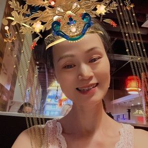 Meet your Posher, Sherry